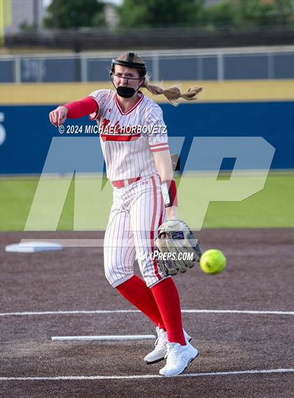 Thumbnail 1 in Melissa vs Wakeland (UIL 5A Softball Regional Semi-Final) photogallery.
