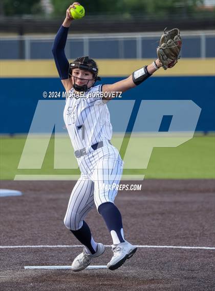 Thumbnail 3 in Melissa vs Wakeland (UIL 5A Softball Regional Semi-Final) photogallery.