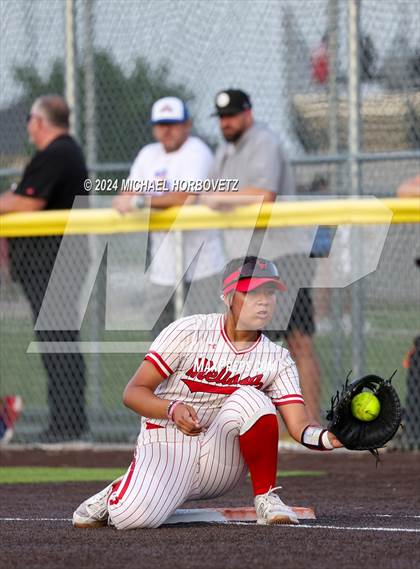 Thumbnail 3 in Melissa vs Wakeland (UIL 5A Softball Regional Semi-Final) photogallery.