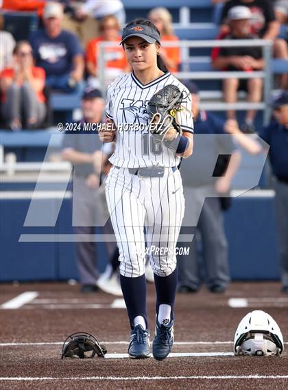Thumbnail 3 in Melissa vs Wakeland (UIL 5A Softball Regional Semi-Final) photogallery.