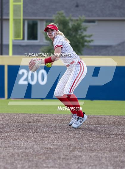 Thumbnail 1 in Melissa vs Wakeland (UIL 5A Softball Regional Semi-Final) photogallery.