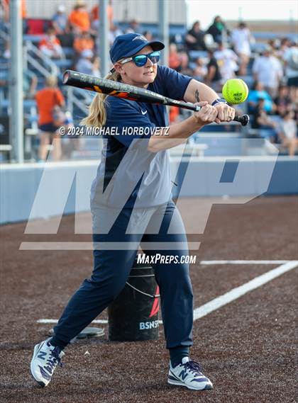Thumbnail 2 in Melissa vs Wakeland (UIL 5A Softball Regional Semi-Final) photogallery.