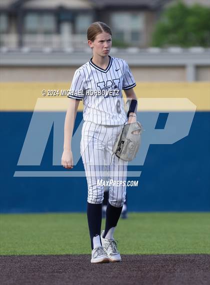 Thumbnail 2 in Melissa vs Wakeland (UIL 5A Softball Regional Semi-Final) photogallery.