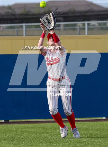 Thumbnail 3 in Melissa vs Wakeland (UIL 5A Softball Regional Semi-Final) photogallery.