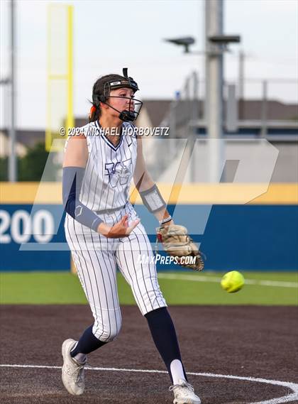 Thumbnail 3 in Melissa vs Wakeland (UIL 5A Softball Regional Semi-Final) photogallery.