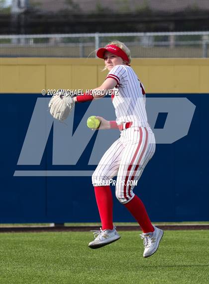 Thumbnail 2 in Melissa vs Wakeland (UIL 5A Softball Regional Semi-Final) photogallery.