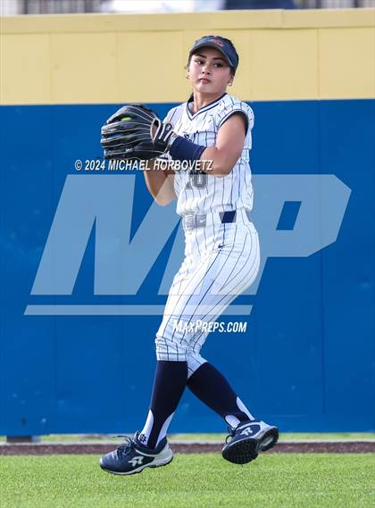 Thumbnail 2 in Melissa vs Wakeland (UIL 5A Softball Regional Semi-Final) photogallery.