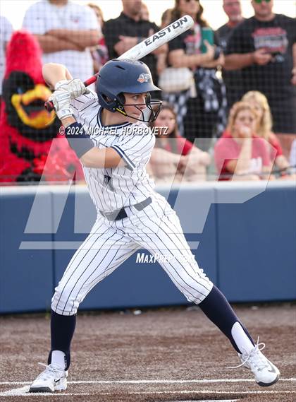 Thumbnail 1 in Melissa vs Wakeland (UIL 5A Softball Regional Semi-Final) photogallery.