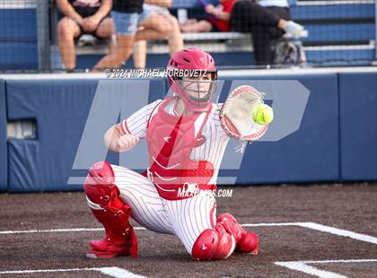 Thumbnail 1 in Melissa vs Wakeland (UIL 5A Softball Regional Semi-Final) photogallery.