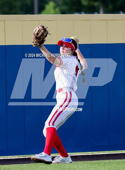Thumbnail 2 in Melissa vs Wakeland (UIL 5A Softball Regional Semi-Final) photogallery.