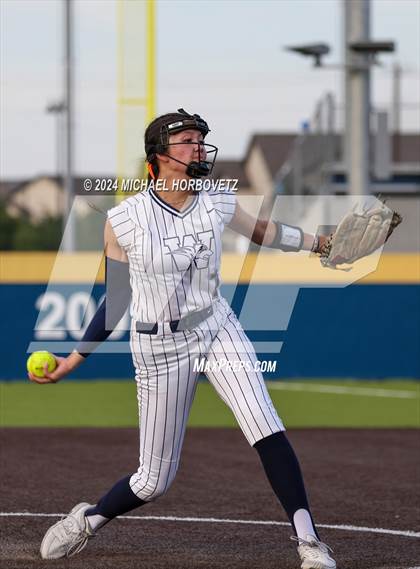 Thumbnail 3 in Melissa vs Wakeland (UIL 5A Softball Regional Semi-Final) photogallery.