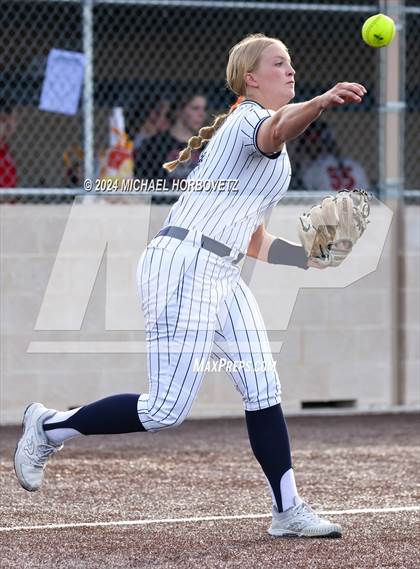 Thumbnail 2 in Melissa vs Wakeland (UIL 5A Softball Regional Semi-Final) photogallery.