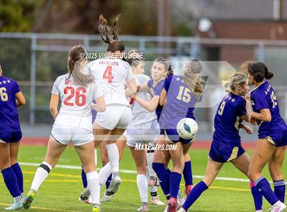 Thumbnail 1 in Mount Si @ Issaquah (WIAA State 4A Semi-Final) photogallery.