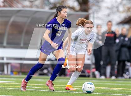 Thumbnail 1 in Mount Si @ Issaquah (WIAA State 4A Semi-Final) photogallery.