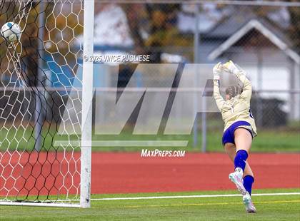Thumbnail 1 in Mount Si @ Issaquah (WIAA State 4A Semi-Final) photogallery.
