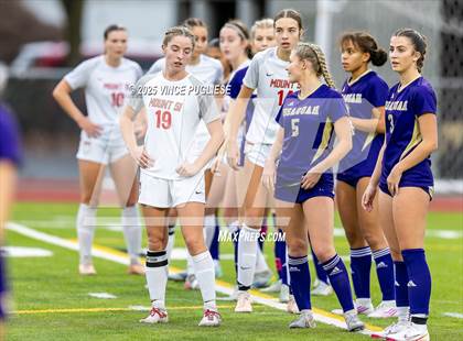 Thumbnail 3 in Mount Si @ Issaquah (WIAA State 4A Semi-Final) photogallery.
