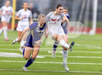 Thumbnail 3 in Mount Si @ Issaquah (WIAA State 4A Semi-Final) photogallery.