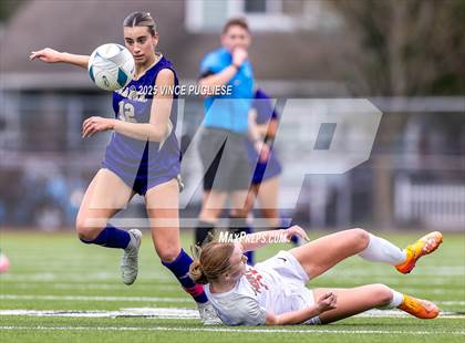 Thumbnail 3 in Mount Si @ Issaquah (WIAA State 4A Semi-Final) photogallery.
