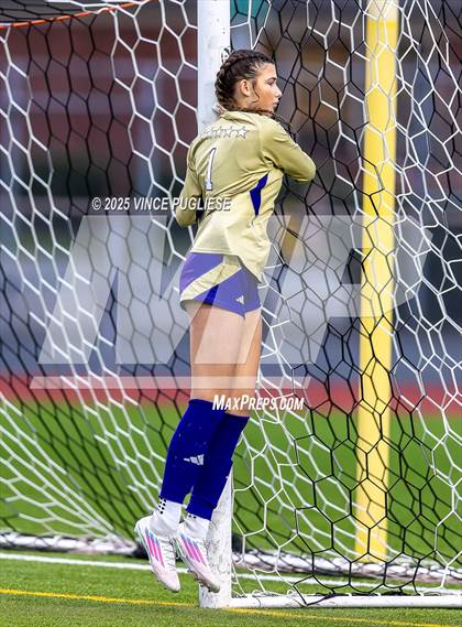 Thumbnail 1 in Mount Si @ Issaquah (WIAA State 4A Semi-Final) photogallery.