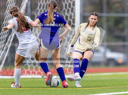 Thumbnail 3 in Mount Si @ Issaquah (WIAA State 4A Semi-Final) photogallery.