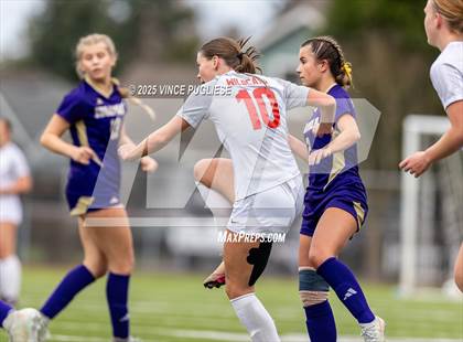 Thumbnail 2 in Mount Si @ Issaquah (WIAA State 4A Semi-Final) photogallery.