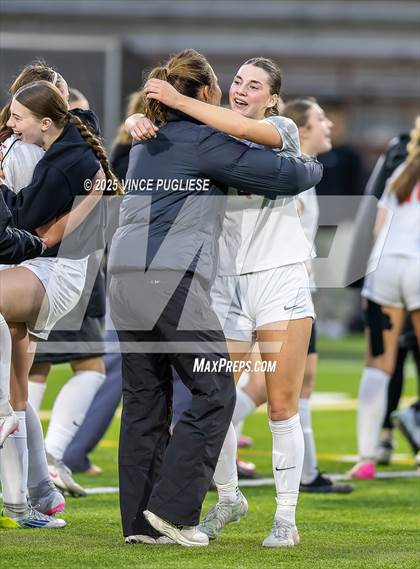 Thumbnail 1 in Mount Si @ Issaquah (WIAA State 4A Semi-Final) photogallery.