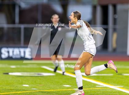 Thumbnail 2 in Mount Si @ Issaquah (WIAA State 4A Semi-Final) photogallery.