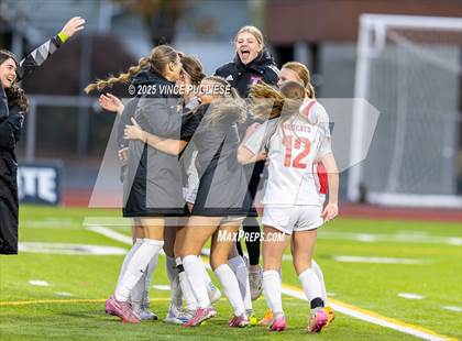 Thumbnail 1 in Mount Si @ Issaquah (WIAA State 4A Semi-Final) photogallery.