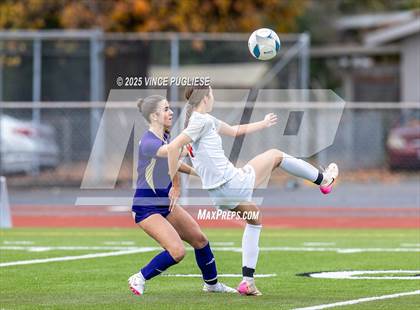 Thumbnail 3 in Mount Si @ Issaquah (WIAA State 4A Semi-Final) photogallery.
