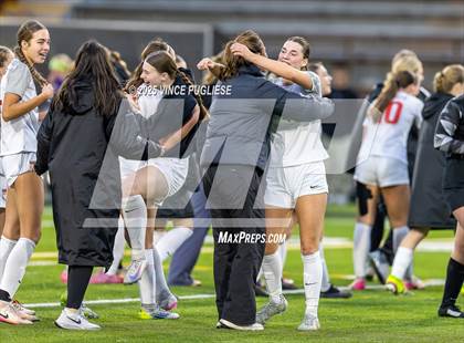 Thumbnail 3 in Mount Si @ Issaquah (WIAA State 4A Semi-Final) photogallery.