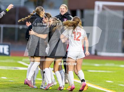 Thumbnail 3 in Mount Si @ Issaquah (WIAA State 4A Semi-Final) photogallery.