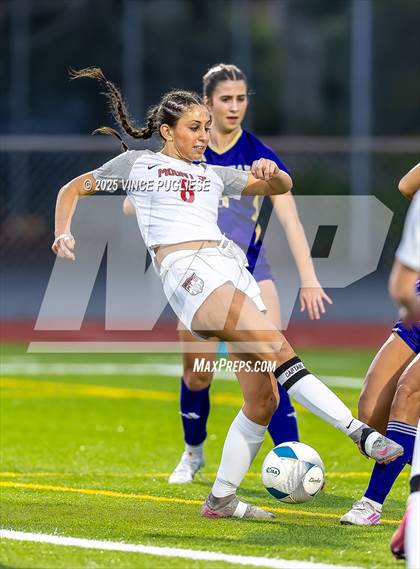 Thumbnail 3 in Mount Si @ Issaquah (WIAA State 4A Semi-Final) photogallery.