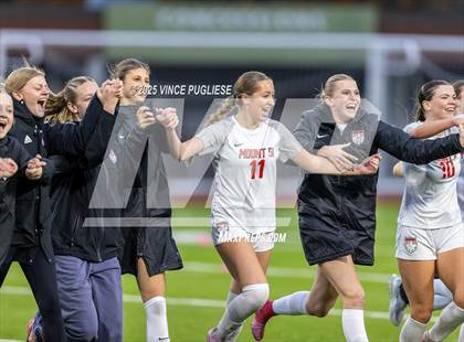 Thumbnail 2 in Mount Si @ Issaquah (WIAA State 4A Semi-Final) photogallery.