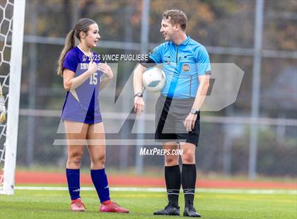 Thumbnail 3 in Mount Si @ Issaquah (WIAA State 4A Semi-Final) photogallery.