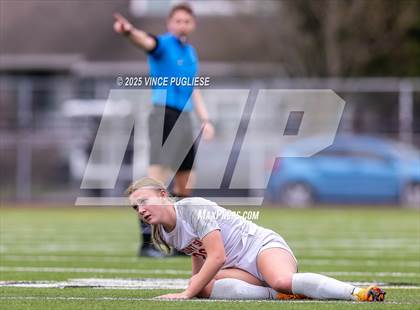 Thumbnail 1 in Mount Si @ Issaquah (WIAA State 4A Semi-Final) photogallery.