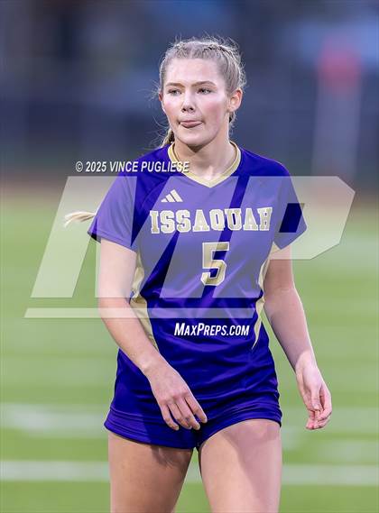 Thumbnail 1 in Mount Si @ Issaquah (WIAA State 4A Semi-Final) photogallery.