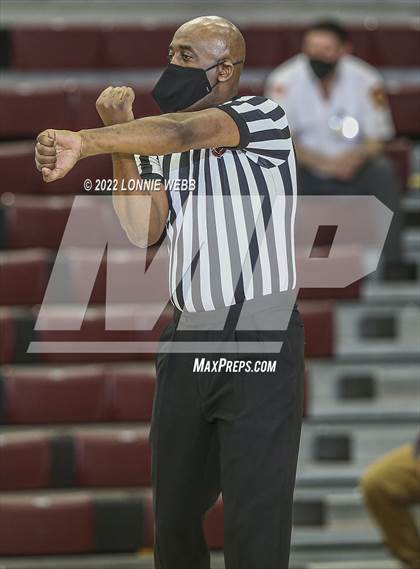 Thumbnail 2 in Hastings vs Byram Hills (Slam Dunk Showcase) photogallery.