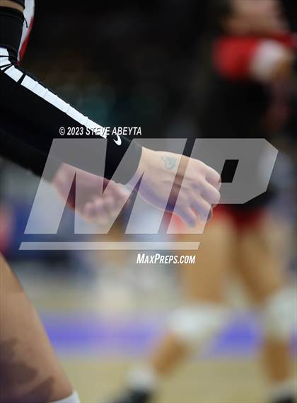 Thumbnail 3 in Meeker vs. Ignacio (CHSAA 2A First Round) photogallery.