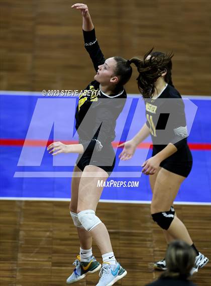 Thumbnail 2 in Meeker vs. Ignacio (CHSAA 2A First Round) photogallery.