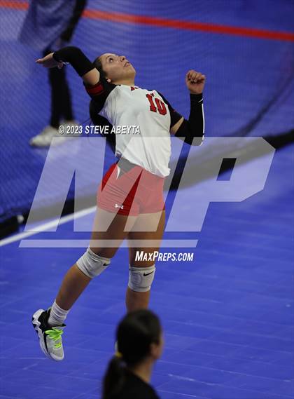 Thumbnail 1 in Meeker vs. Ignacio (CHSAA 2A First Round) photogallery.