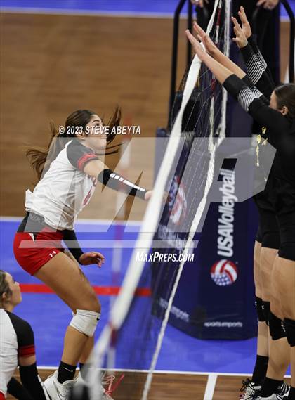 Thumbnail 2 in Meeker vs. Ignacio (CHSAA 2A First Round) photogallery.