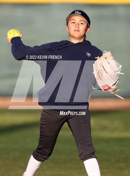Thumbnail 3 in Peoria vs Estrella Foothills (Owls Kickoff Classic Tournament) photogallery.