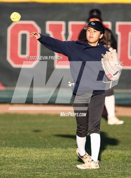 Thumbnail 3 in Peoria vs Estrella Foothills (Owls Kickoff Classic Tournament) photogallery.