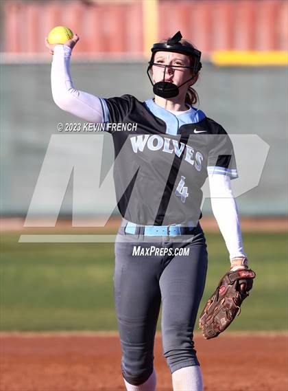 Thumbnail 3 in Peoria vs Estrella Foothills (Owls Kickoff Classic Tournament) photogallery.