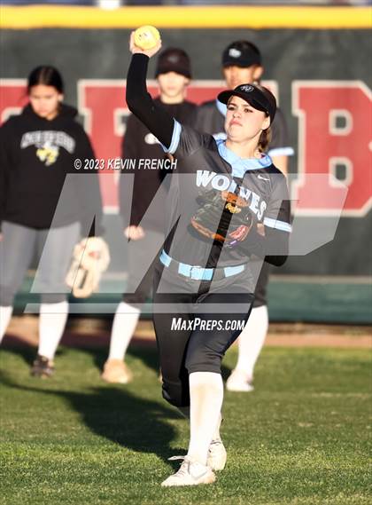 Thumbnail 3 in Peoria vs Estrella Foothills (Owls Kickoff Classic Tournament) photogallery.