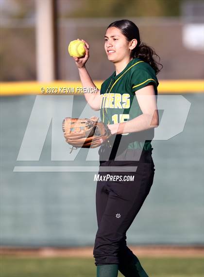 Thumbnail 1 in Peoria vs Estrella Foothills (Owls Kickoff Classic Tournament) photogallery.