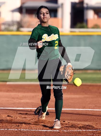 Thumbnail 3 in Peoria vs Estrella Foothills (Owls Kickoff Classic Tournament) photogallery.