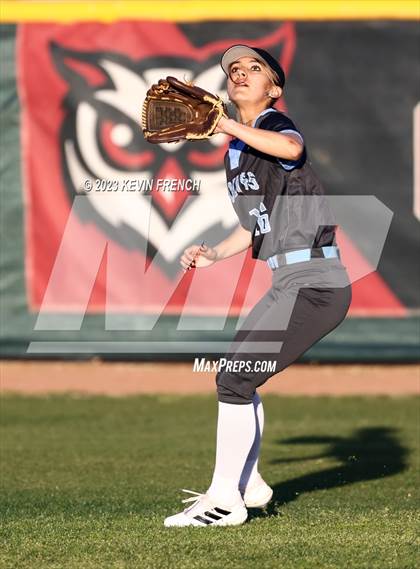Thumbnail 2 in Peoria vs Estrella Foothills (Owls Kickoff Classic Tournament) photogallery.