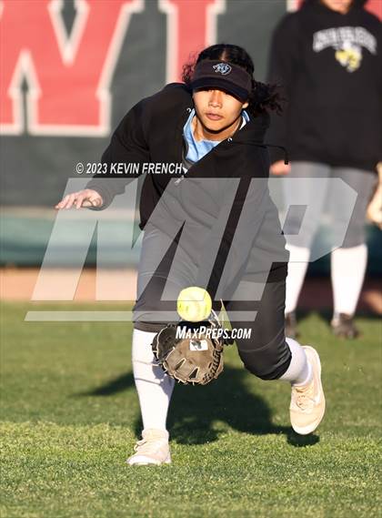 Thumbnail 3 in Peoria vs Estrella Foothills (Owls Kickoff Classic Tournament) photogallery.