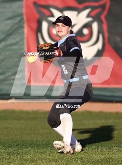 Thumbnail 3 in Peoria vs Estrella Foothills (Owls Kickoff Classic Tournament) photogallery.
